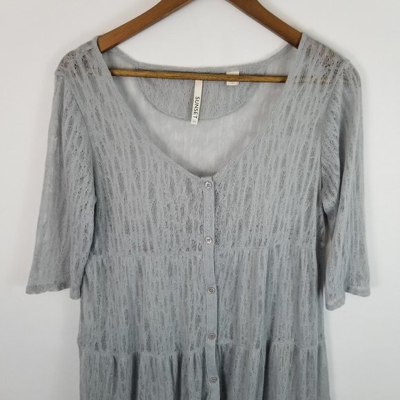🐧Sunset Rd Sheer Ruffled Hem Button Up Tunic - Picture 2 of 8